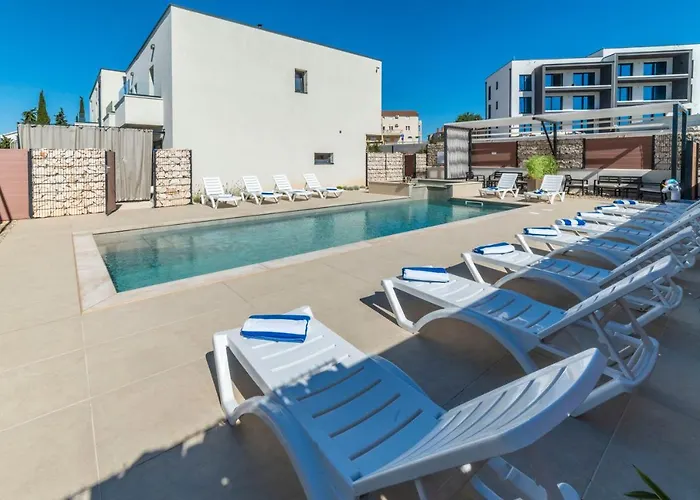 Pinna - Sv. Jerolim Apartamento Pula