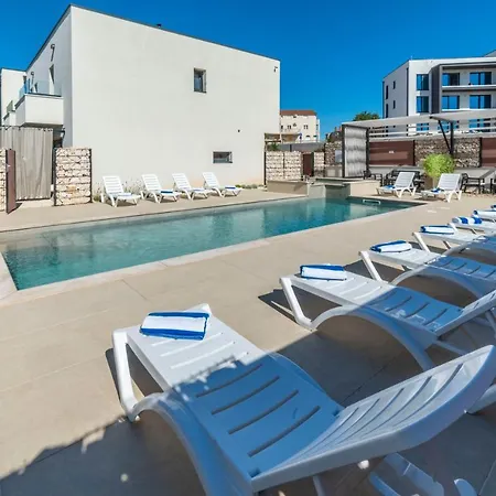 Pinna - Sv. Jerolim Apartman Pula