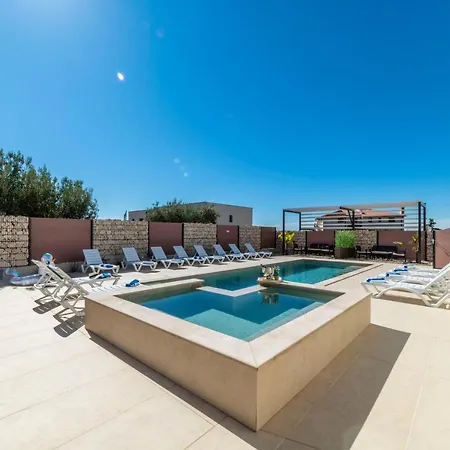 Apartman Pinna - Sv. Jerolim *