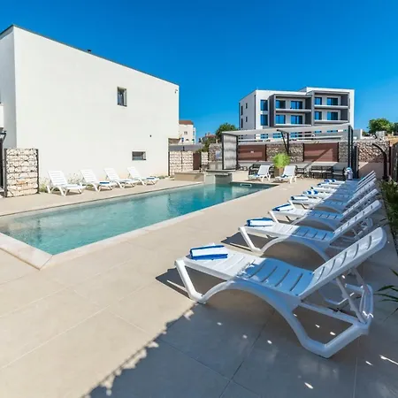 Apartman Pinna - Sv. Jerolim *